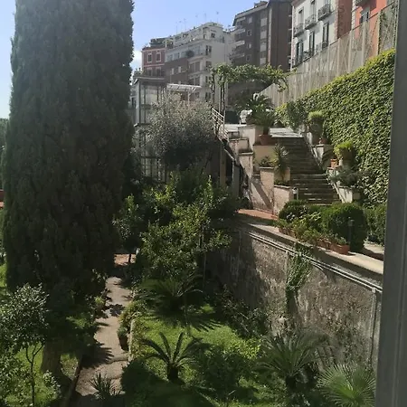 公寓 Terrazza Vesuvio 那不勒斯