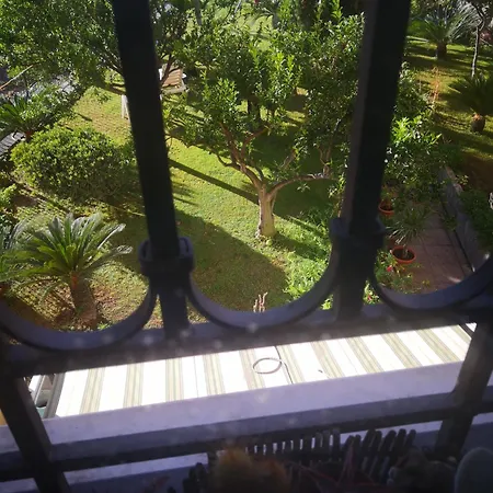 Terrazza Vesuvio 公寓 *